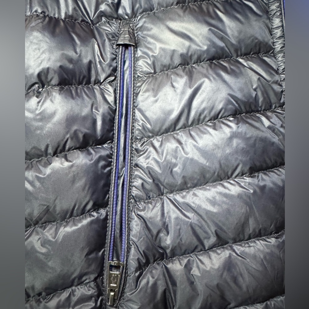 Men Moncler Vest - Picture 8 of 10